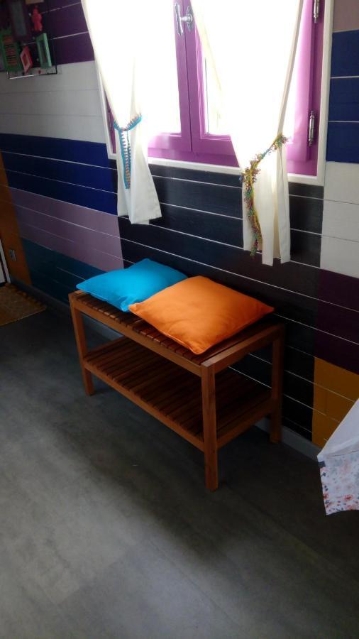 La Parenthese Guest House Villeret Bagian luar foto