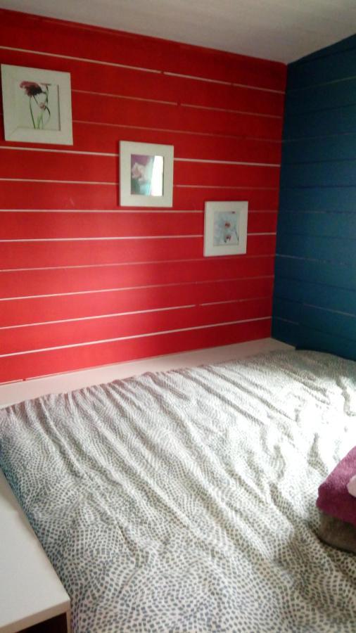La Parenthese Guest House Villeret Bagian luar foto