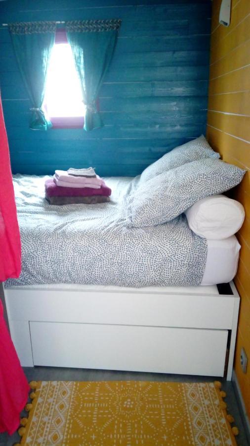 La Parenthese Guest House Villeret Bagian luar foto